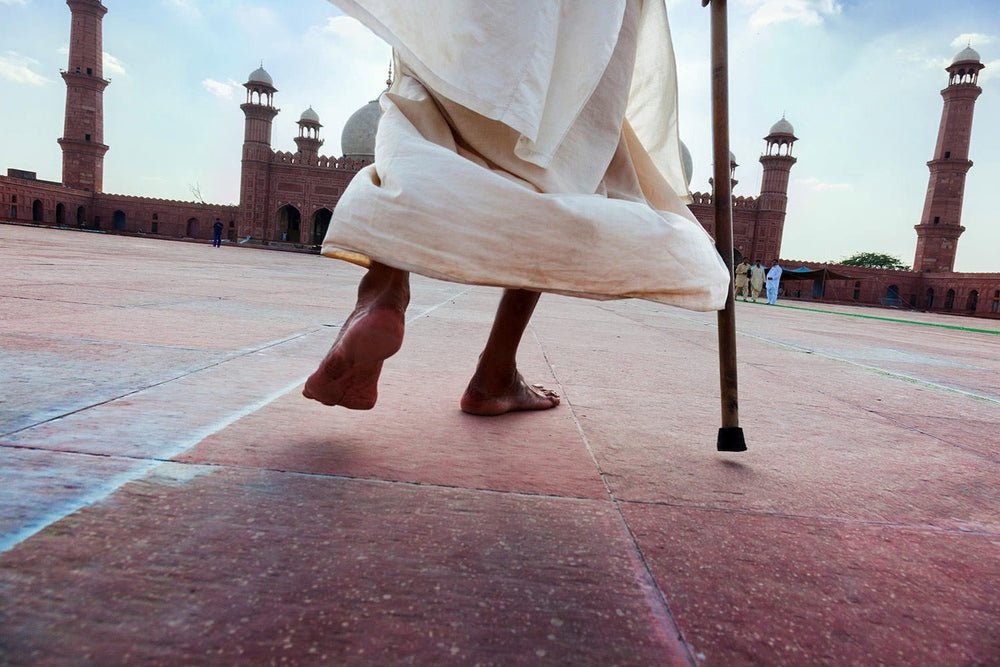 BADSHAHI MOSQUE - States Gallery