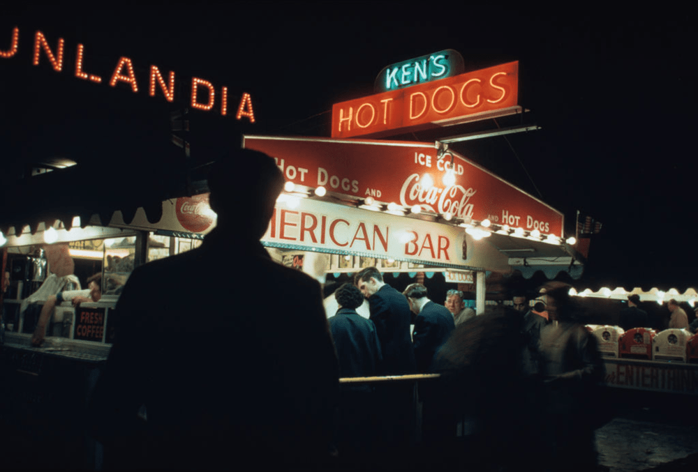 KEN'S HOT DOGS - States Gallery